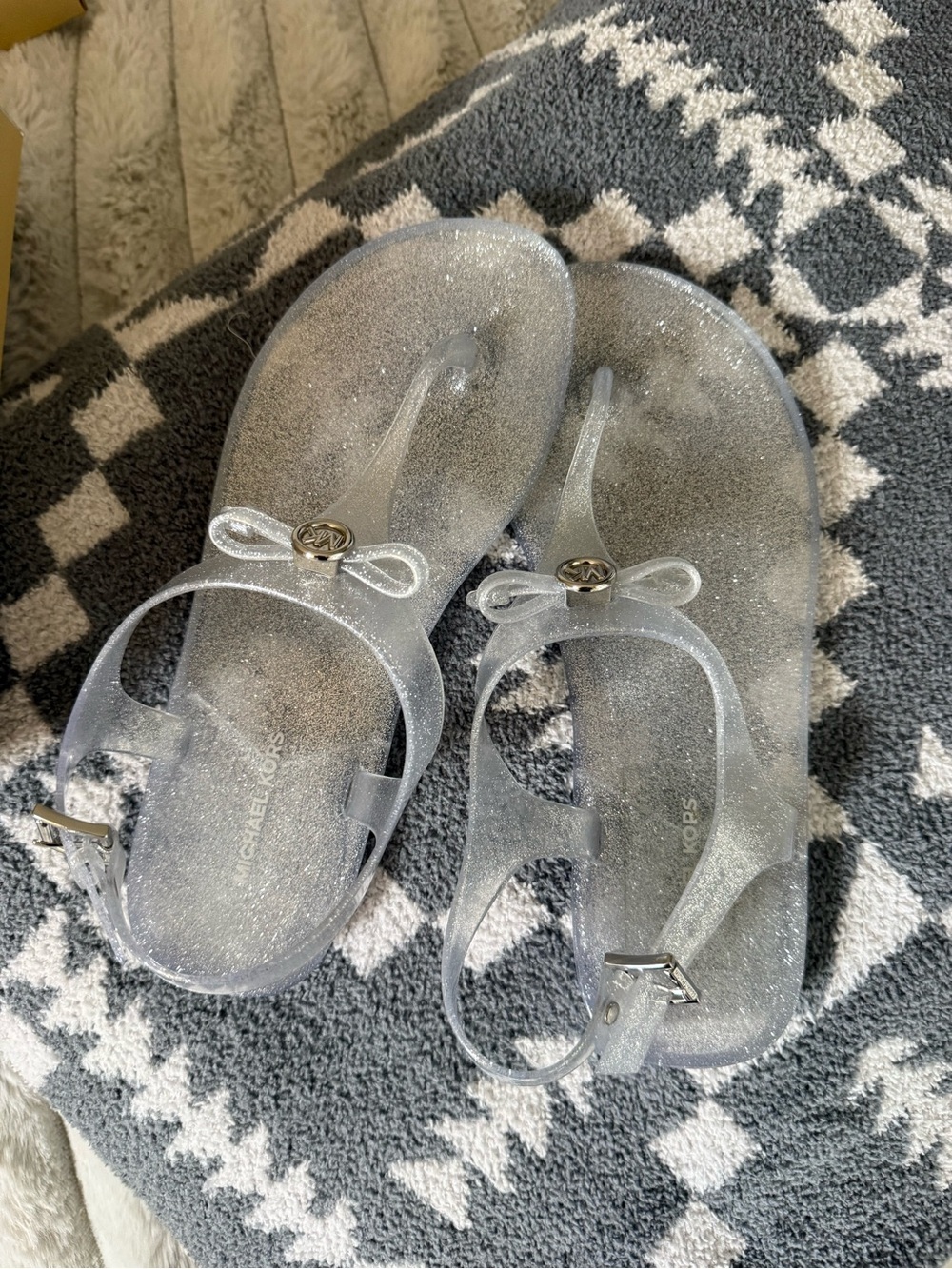 Michael Kors Glitter Jelly Sandals in Silver Clear